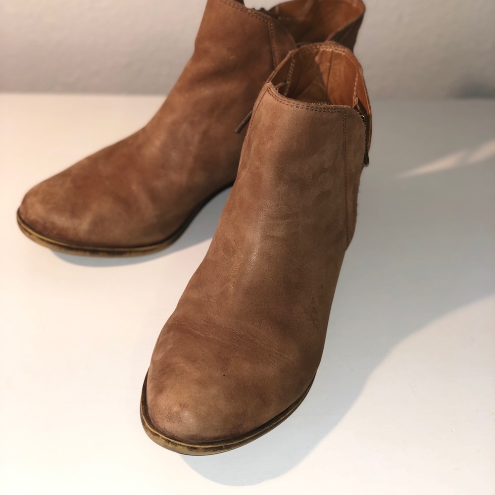 Lucky Brand Ankle Bootie